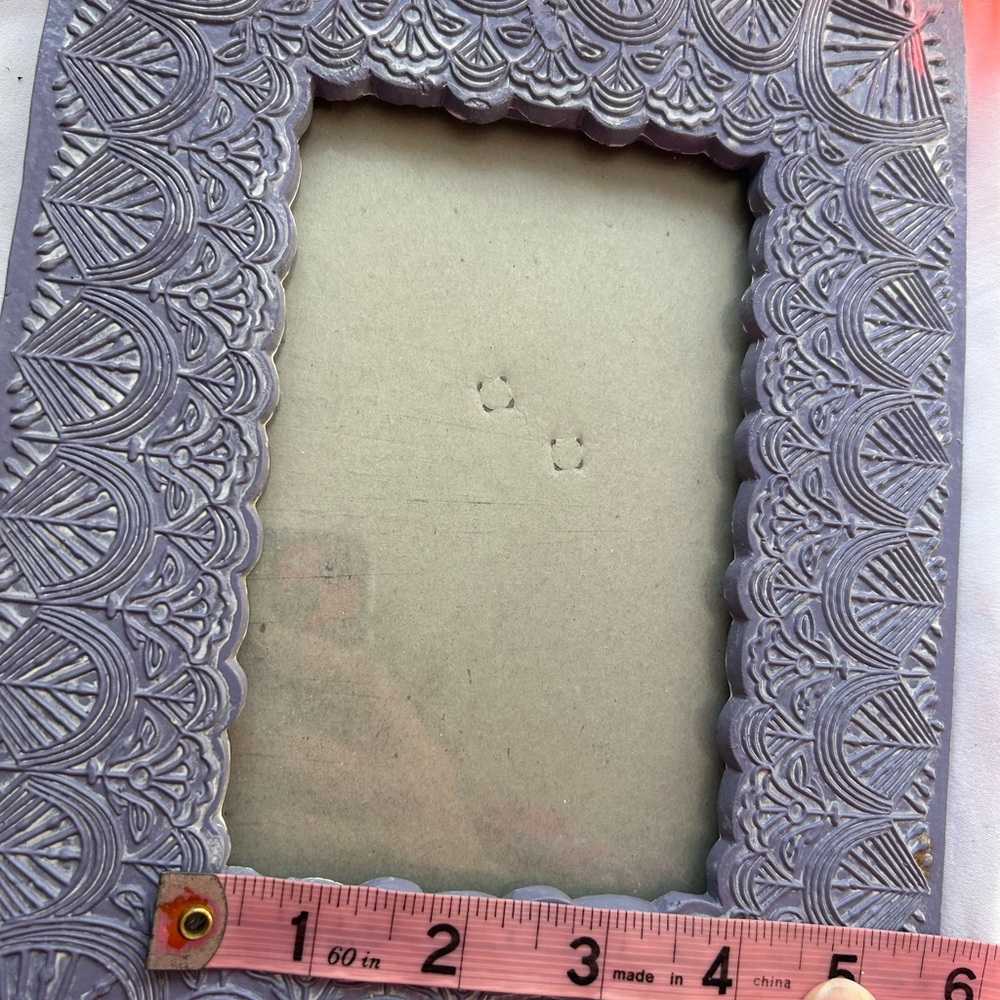 💚3/$25 Intricately Designed Purple Photo Frame - Picture 8 of 10